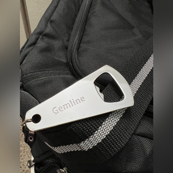 Black PlayStation duffle bag - Picture 4 of 7